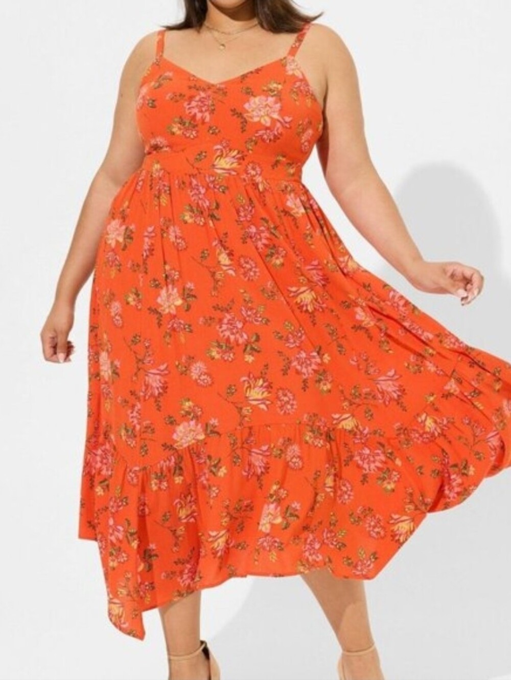 NWT. Torrid Floral Boho Maxi Tiered Hanky Hem Dress With Pockets. Size 1X/14-16